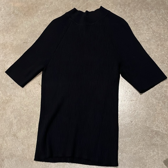 Banana Republic stretchy knit top mock neck halflength sleeves black size L - Picture 4 of 4